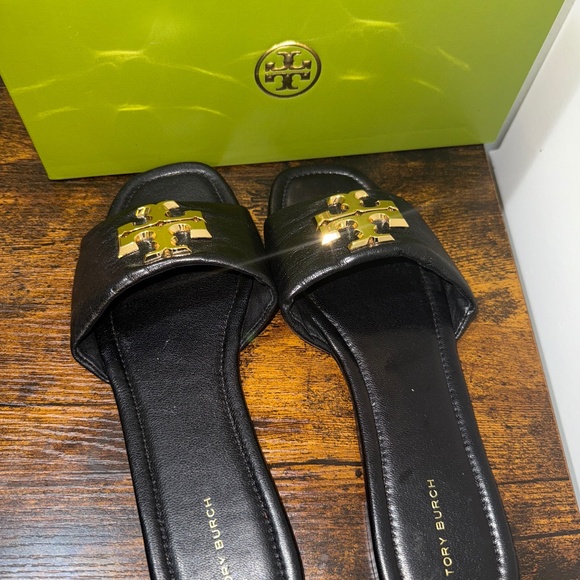 Size 11 Tory Burch slides - Picture 1 of 3